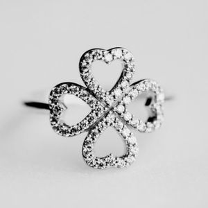Pandora Petals of Love Heart Clover Ring
